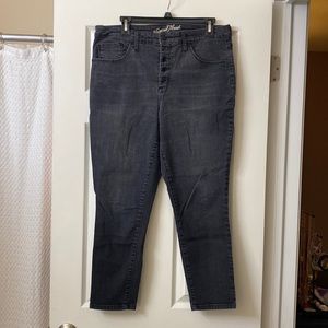 Universal Thread Jeans